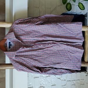 Mens Tommy Hilfiger button down shirt, Size: neck 16.5, 34 - 35